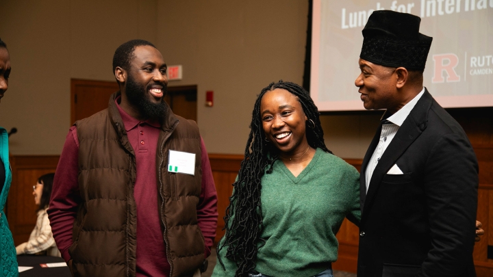 Chancellor Tillis talks to international students